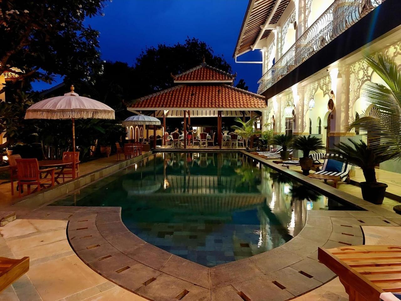 Blue Garden Boutique Hotel Jepara Exterior foto